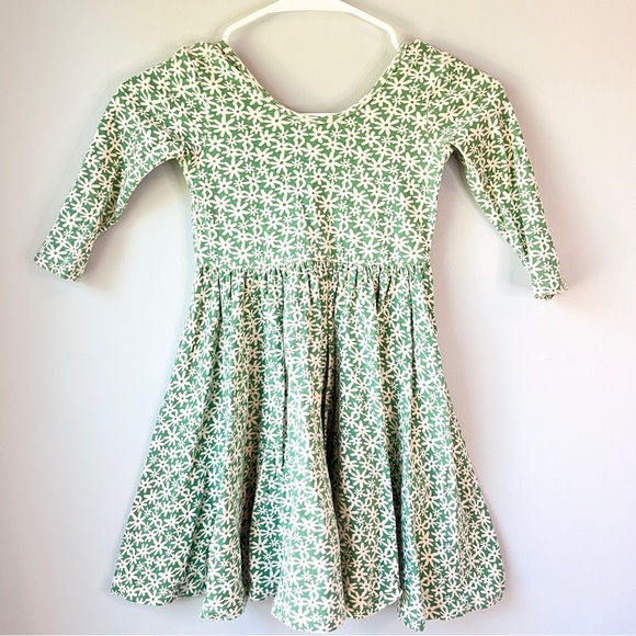 Alice + Ames Green and White Daisy Floral Ballet Dress - Picture 1 of 5